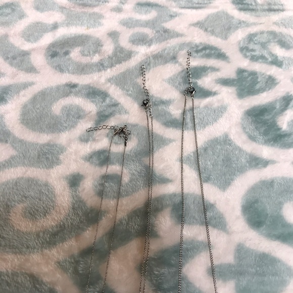 UO Silver Necklace Set - Picture 5 of 5